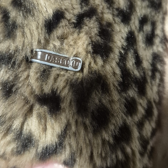 Apparence Paris Vintage Disney Minnie Mouse Faux Fur Jacket - Picture 8 of 10